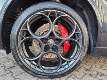 ALFA ROMEO Stelvio Quadrifoglio 2.9 V6 Bi-T (510PS) AT8 Q4