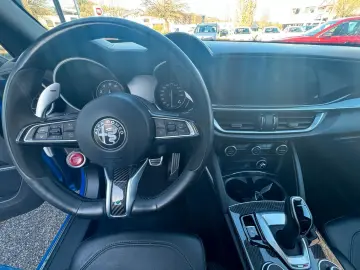 ALFA ROMEO Stelvio Quadrifoglio Q4