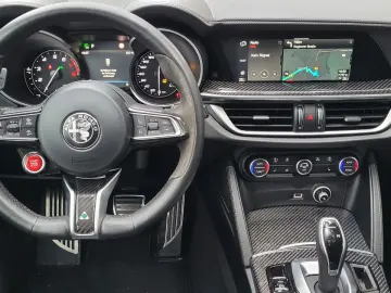 ALFA ROMEO Stelvio Quadrifoglio Q4