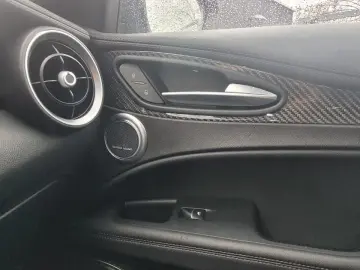 ALFA ROMEO Stelvio Quadrifoglio Q4