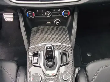 ALFA ROMEO Stelvio Quadrifoglio Q4