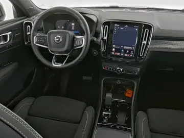 VOLVO XC40 Ultimate Dark 360 Kamera Schiebedach ACC PD