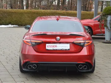 ALFA ROMEO Giulia Quadrifoglio 2.9 V6 510PS TECH-PACK H&K 8