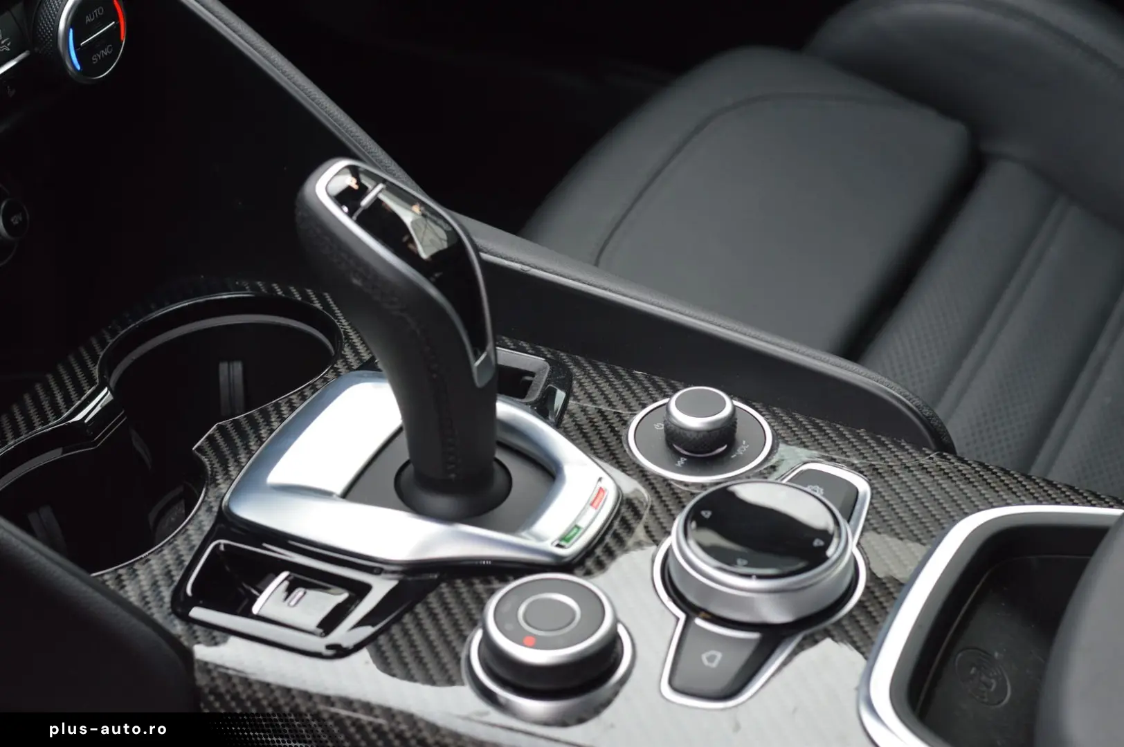 ALFA ROMEO Giulia Quadrifoglio 2.9 V6 510PS TECH-PACK H&K 8