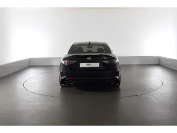 ALFA ROMEO Giulia Quadrifoglio 2.9 V6 Bi-Turbo Harman Kardo