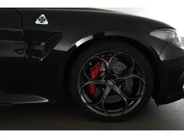 ALFA ROMEO Giulia Quadrifoglio 2.9 V6 Bi-Turbo Harman Kardo