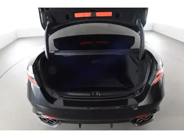 ALFA ROMEO Giulia Quadrifoglio 2.9 V6 Bi-Turbo Harman Kardo