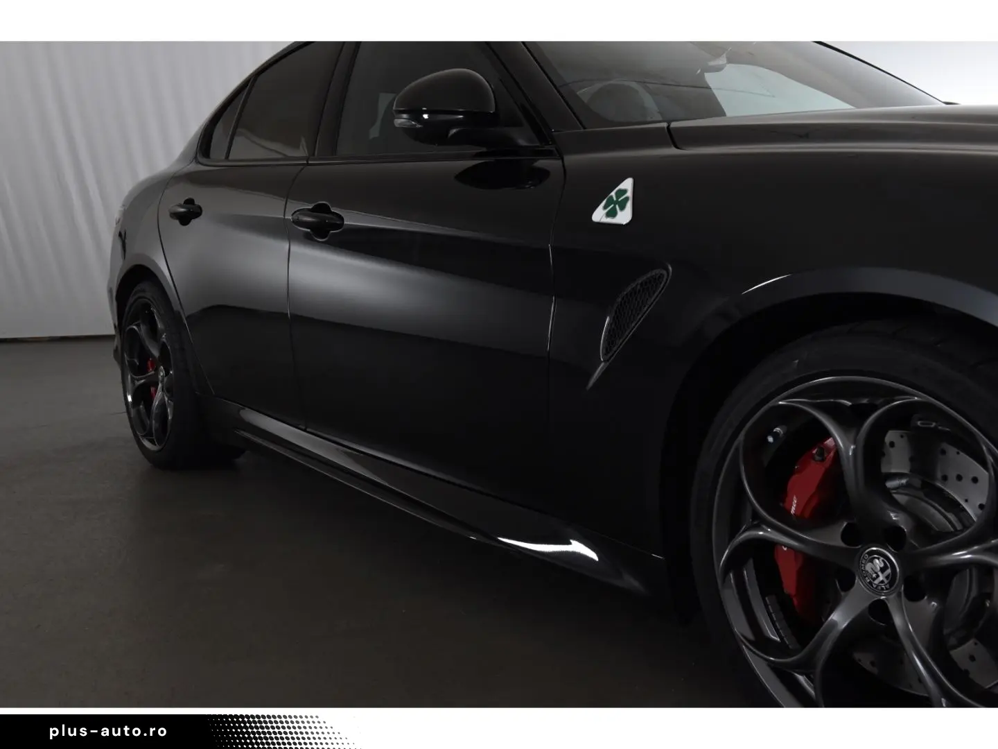 ALFA ROMEO Giulia Quadrifoglio 2.9 V6 Bi-Turbo Harman Kardo