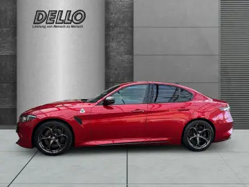 ALFA ROMEO Giulia Quadrifoglio 2.9 V6 Bi-Turbo Leder Techno