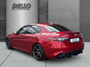 ALFA ROMEO Giulia Quadrifoglio 2.9 V6 Bi-Turbo Leder Techno