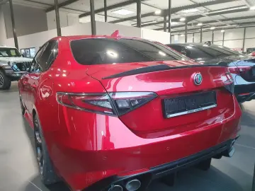 ALFA ROMEO Giulia Quadrifoglio 2.9 V6 Bi-Turbo EU6d