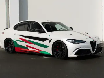 ALFA ROMEO Giulia Quadrifoglio 2.9  Bi-XENON CARBON SPARCO