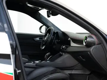 ALFA ROMEO Giulia Quadrifoglio 2.9  Bi-XENON CARBON SPARCO