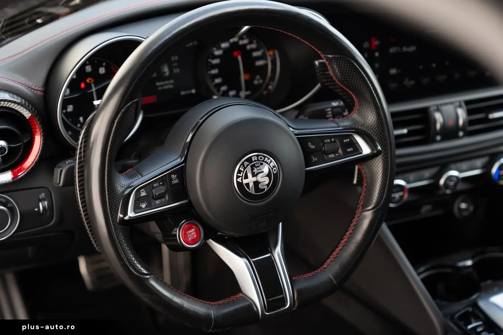 ALFA ROMEO Giulia Quadrifoglio 2.9  Bi-XENON CARBON SPARCO