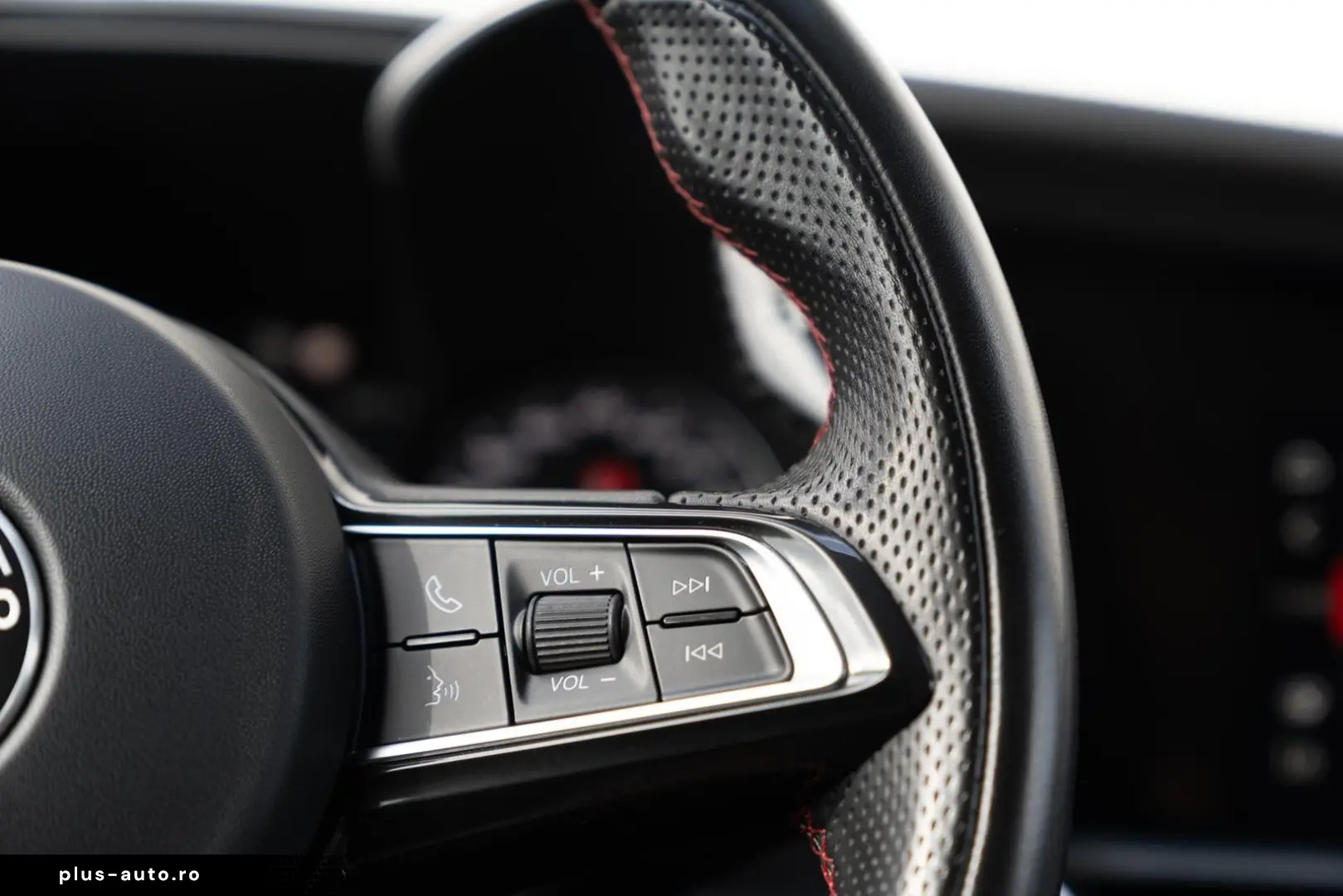 ALFA ROMEO Giulia Quadrifoglio 2.9  Bi-XENON CARBON SPARCO