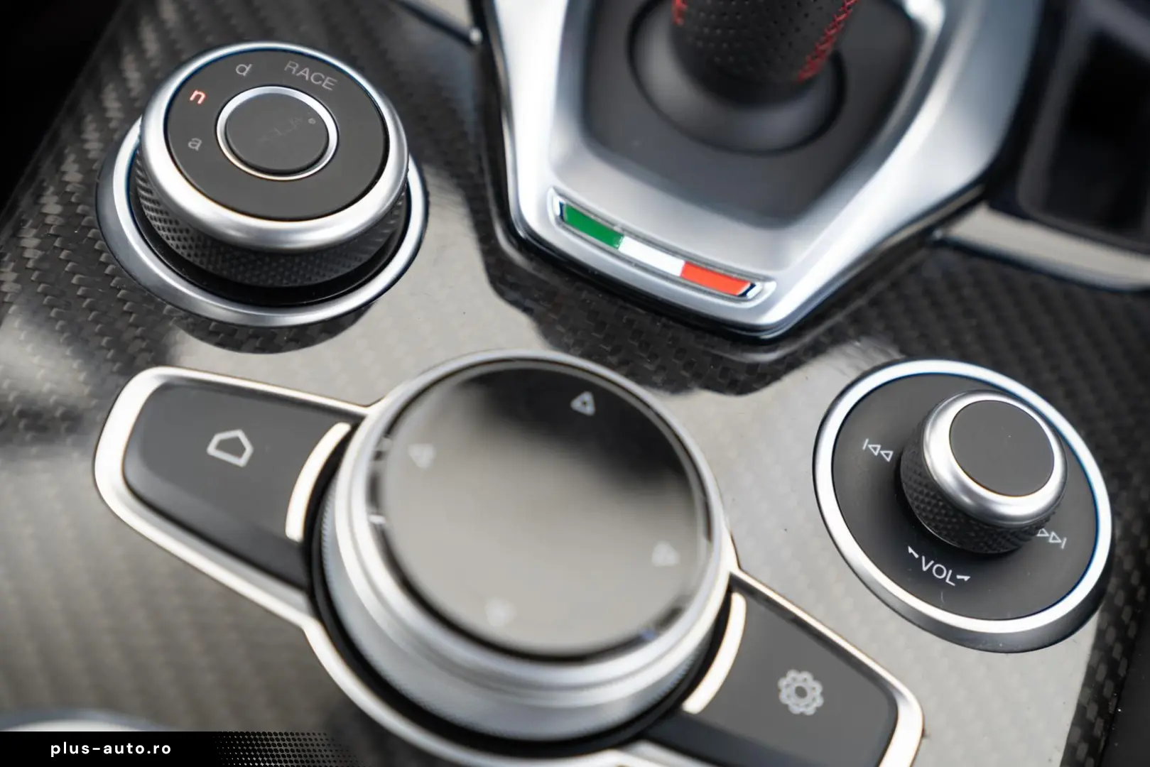 ALFA ROMEO Giulia Quadrifoglio 2.9  Bi-XENON CARBON SPARCO