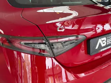 ALFA ROMEO Giulia Ti Q4 MEMORY ACC NAVI KAMERA SHZ