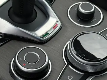 ALFA ROMEO Giulia Ti Q4 MEMORY ACC NAVI KAMERA SHZ