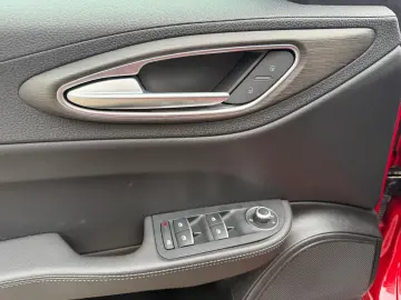 ALFA ROMEO Giulia Ti Q4 MEMORY ACC NAVI KAMERA SHZ