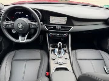 ALFA ROMEO Giulia Ti Q4 MEMORY ACC NAVI KAMERA SHZ