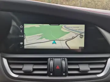 ALFA ROMEO Giulia Competizione Q4 LED Leder Navi Rückfahrka