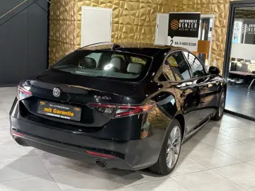 ALFA ROMEO Giulia Ti Q4 MEMORY KAMERA NAVI ACC APPLE SHZ