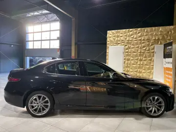 ALFA ROMEO Giulia Ti Q4 MEMORY KAMERA NAVI ACC APPLE SHZ