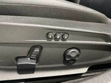 ALFA ROMEO Giulia Ti Q4 MEMORY KAMERA NAVI ACC APPLE SHZ