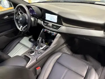 ALFA ROMEO Giulia Ti Q4 MEMORY KAMERA NAVI ACC APPLE SHZ