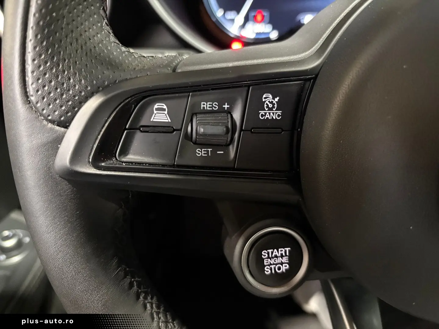 ALFA ROMEO Giulia Ti Q4 MEMORY KAMERA NAVI ACC APPLE SHZ