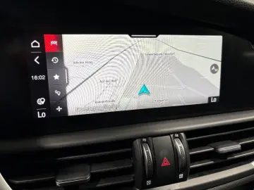 ALFA ROMEO Giulia Ti Q4 MEMORY KAMERA NAVI ACC APPLE SHZ