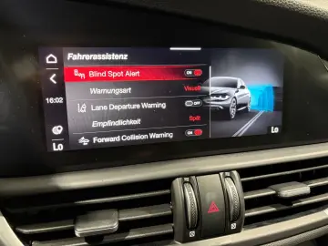 ALFA ROMEO Giulia Ti Q4 MEMORY KAMERA NAVI ACC APPLE SHZ