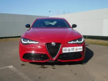 ALFA ROMEO Giulia TI 2.0 TURBO 16V 280 PS AT8 Q4 NAVI XENON