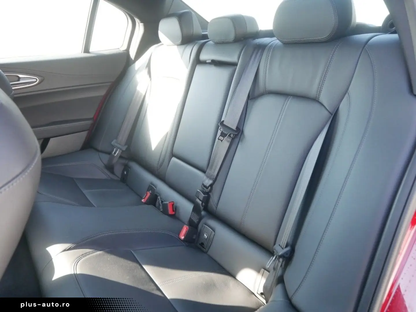 ALFA ROMEO Giulia TI 2.0 TURBO 16V 280 PS AT8 Q4 NAVI XENON