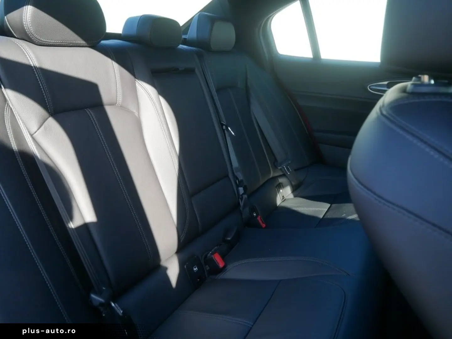 ALFA ROMEO Giulia TI 2.0 TURBO 16V 280 PS AT8 Q4 NAVI XENON