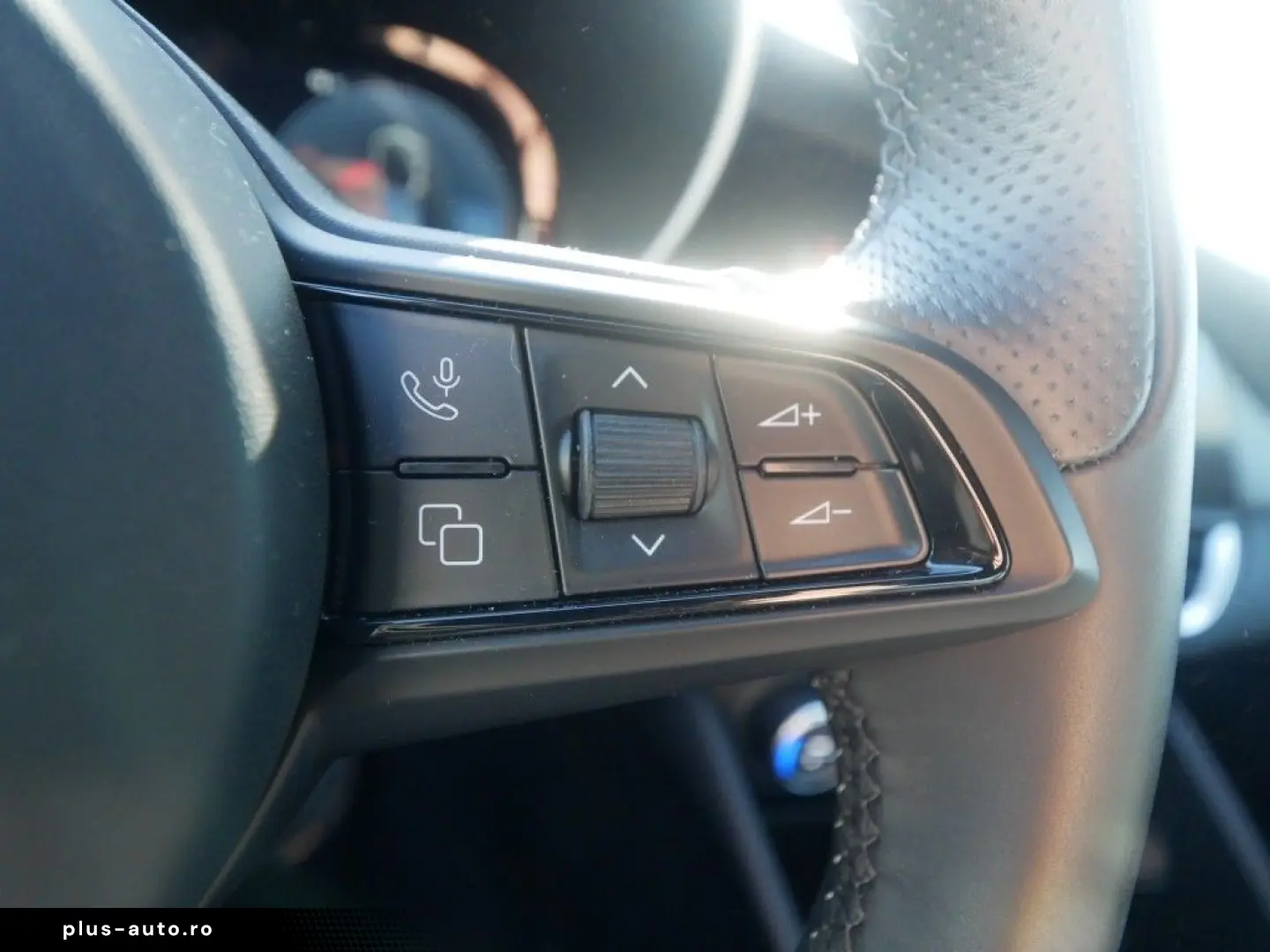 ALFA ROMEO Giulia TI 2.0 TURBO 16V 280 PS AT8 Q4 NAVI XENON