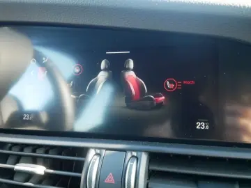 ALFA ROMEO Giulia TI 2.0 TURBO 16V 280 PS AT8 Q4 NAVI XENON