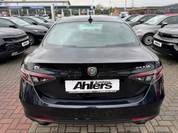 ALFA ROMEO Giulia Ti Q4 MEMORY NAVI ACC KAMERA MATRIXLED CA