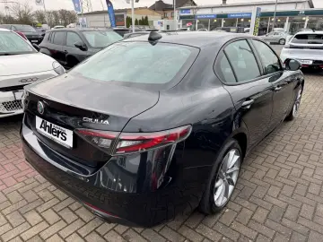 ALFA ROMEO Giulia Ti Q4 MEMORY NAVI ACC KAMERA MATRIXLED CA