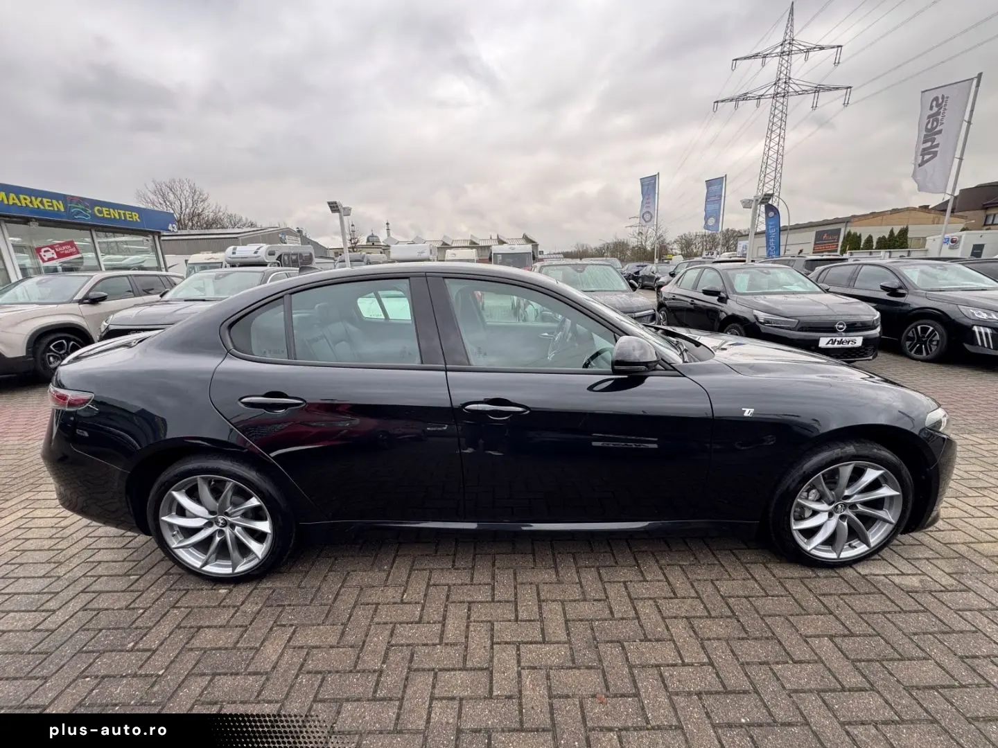 ALFA ROMEO Giulia Ti Q4 MEMORY NAVI ACC KAMERA MATRIXLED CA