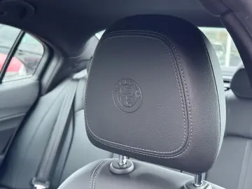 ALFA ROMEO Giulia Ti Q4 MEMORY NAVI ACC KAMERA MATRIXLED CA