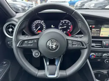 ALFA ROMEO Giulia Ti Q4 MEMORY NAVI ACC KAMERA MATRIXLED CA
