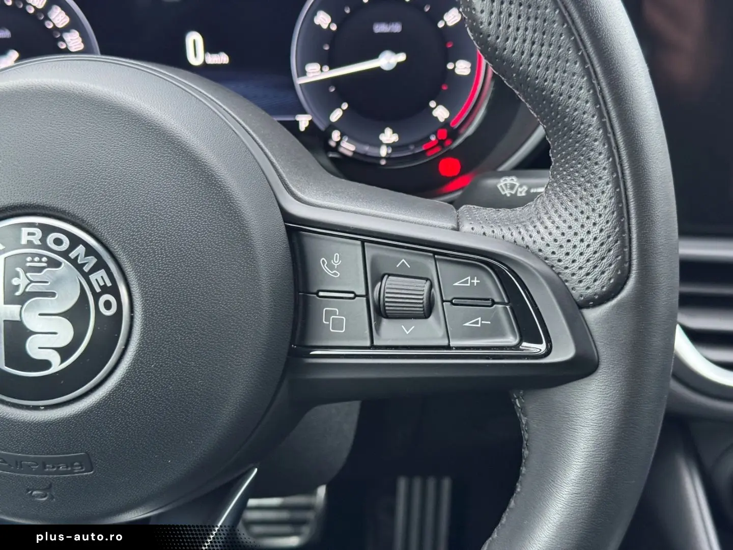 ALFA ROMEO Giulia Ti Q4 MEMORY NAVI ACC KAMERA MATRIXLED CA