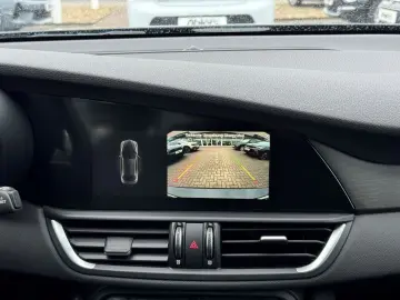 ALFA ROMEO Giulia Ti Q4 MEMORY NAVI ACC KAMERA MATRIXLED CA