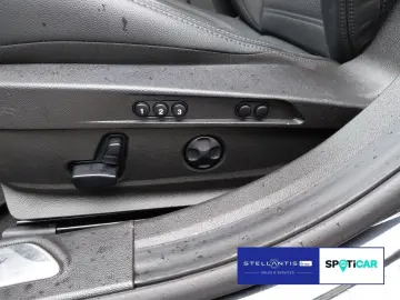 ALFA ROMEO Giulia VELOCE 2.0 Turbo Q4 ACC NAVI KAMERA SITZH