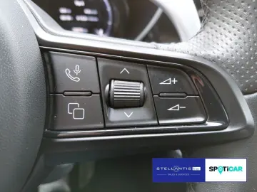 ALFA ROMEO Giulia VELOCE 2.0 Turbo Q4 ACC NAVI KAMERA SITZH