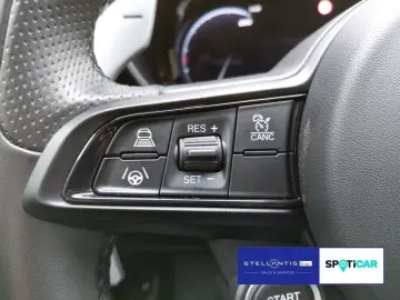 ALFA ROMEO Giulia VELOCE 2.0 Turbo Q4 ACC NAVI KAMERA SITZH