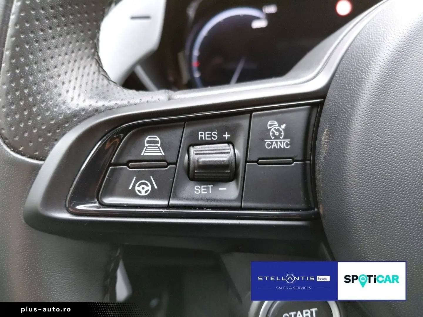 ALFA ROMEO Giulia VELOCE 2.0 Turbo Q4 ACC NAVI KAMERA SITZH