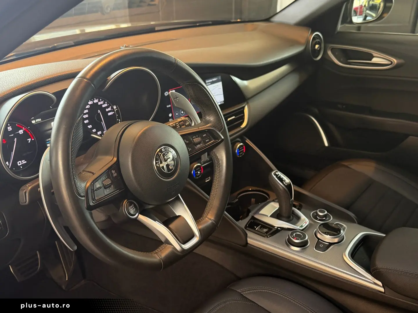 ALFA ROMEO Giulia Sprint  KAMERA ALL-BLACK CAR-PLAY