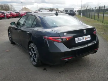 ALFA ROMEO Giulia TI 2.0 TURBO 16V 280 PS AT8 Q4 NAVI